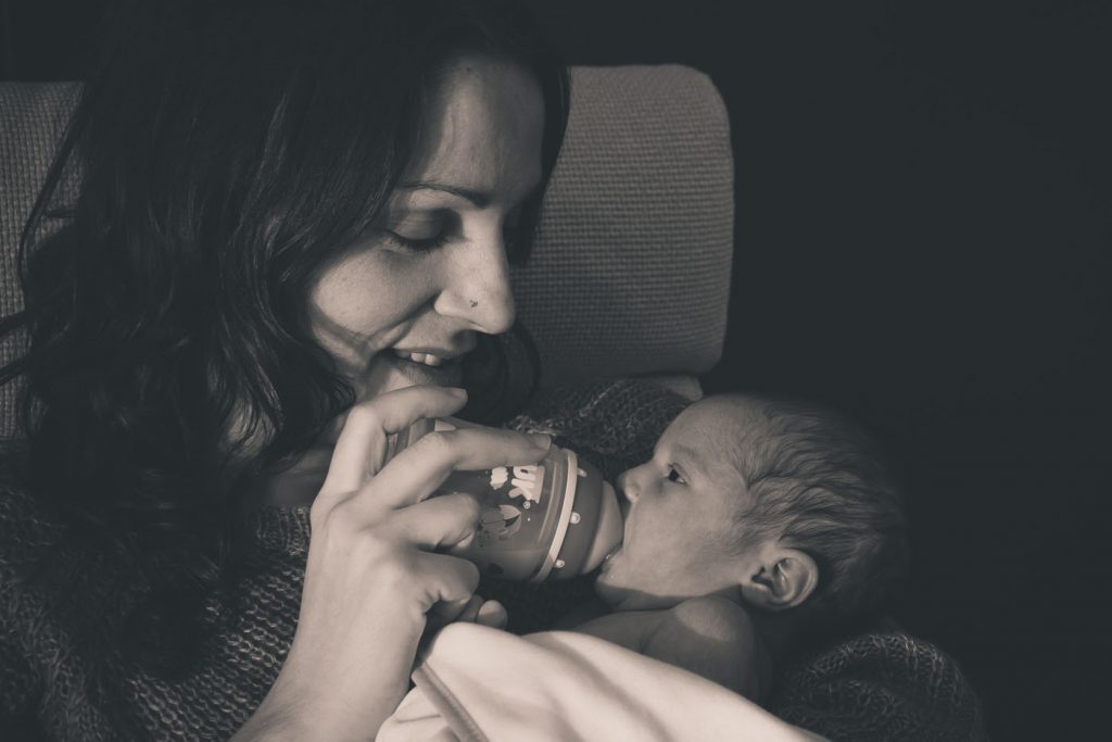 Fotografía de bebe con cariño. Valeria 01 ua3j0w