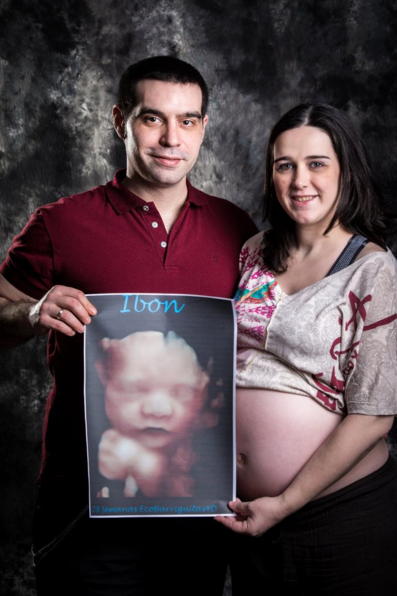 Sesión Fotográfica Premamá en estudio Zaragoza 5