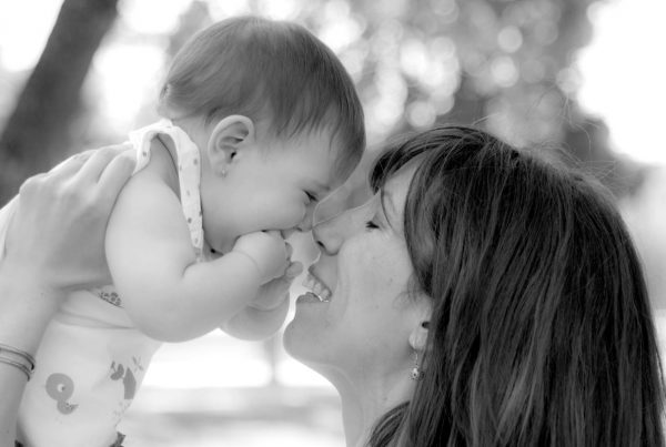 sesion fotografica bebe en exterior en zaragoza Sesión fotográfica bebé  en exterior en Zaragoza