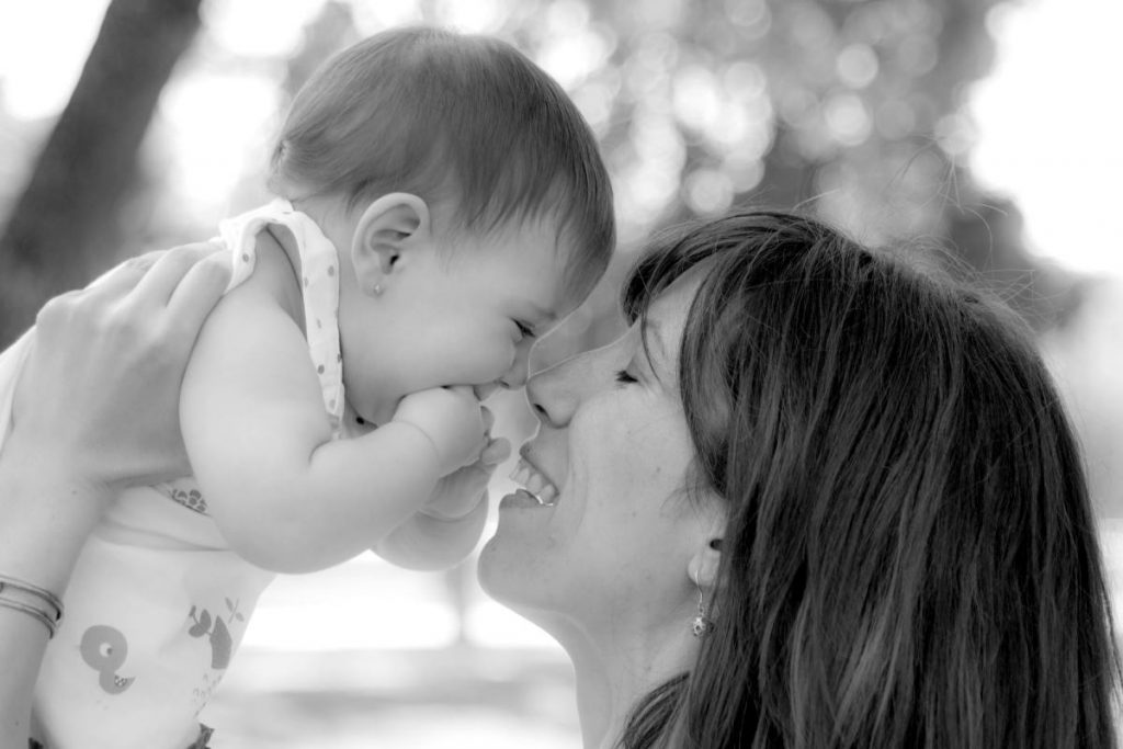 sesión fotográfica bebé en exterior en zaragoza 12