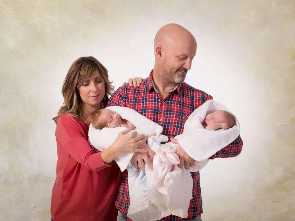 fotografía recién nacido mellizos. fotógrafo newborn en zaragoza. fotografía bebé 05