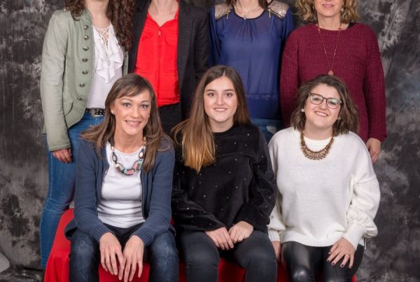sesiones fotograficas de grupo en zaragoza fotografia de fam Sesiones fotográficas de  grupo en Zaragoza, fotografía de