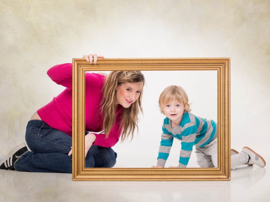 reportaje fotográfico familiar en zaragoza fotografía de familia con niños . fotógrafo infantil 05