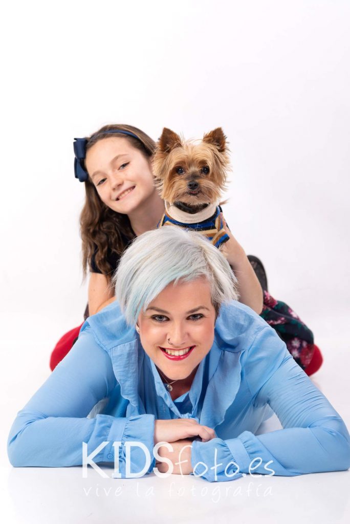 fotografía de estudio con mascota fotografía de niños con mascotas en zaragoza 03