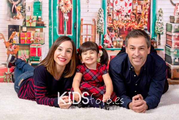 mini sesion de navidad en estudio fotografia familiar e infa Mini sesión de Navidad en estudio. Fotografía familiar e in
