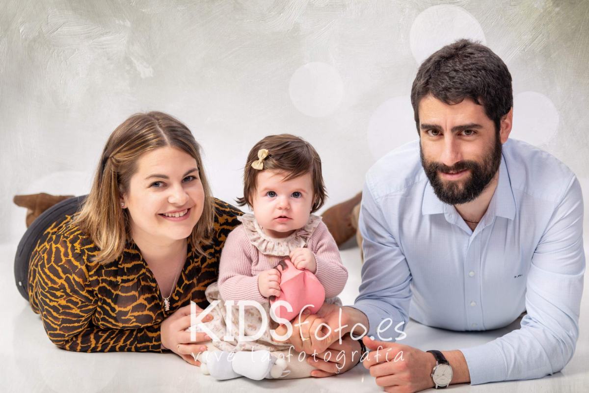 Fotografía familiar con abuelos, hijos y nietos en Zaragoza, fotografía 8