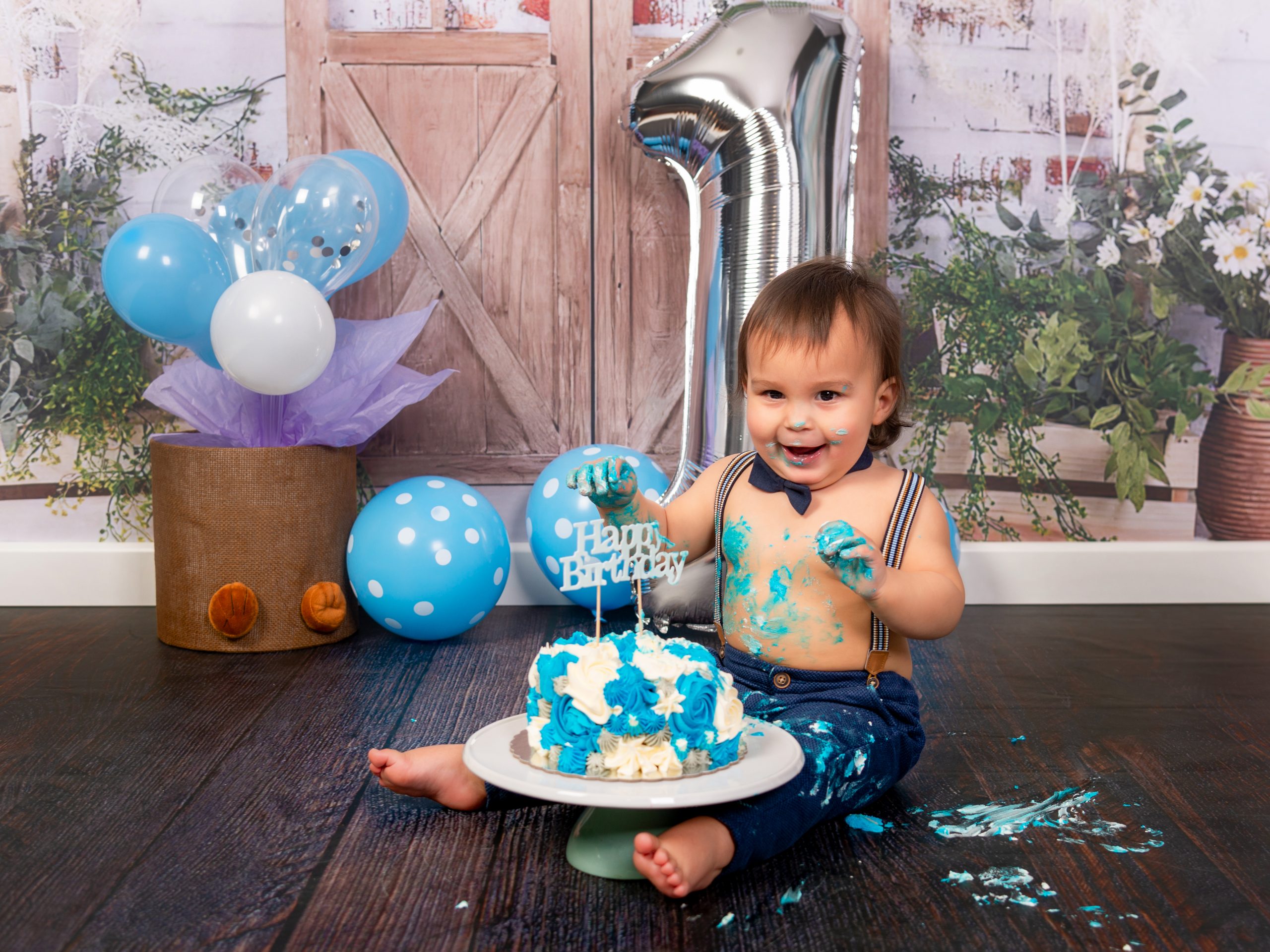 sesion primer ano bebe fotografia cumpleanos smash cake foto.jpeg Sesión primer año bebé, fotografía cumpleaños smash ca