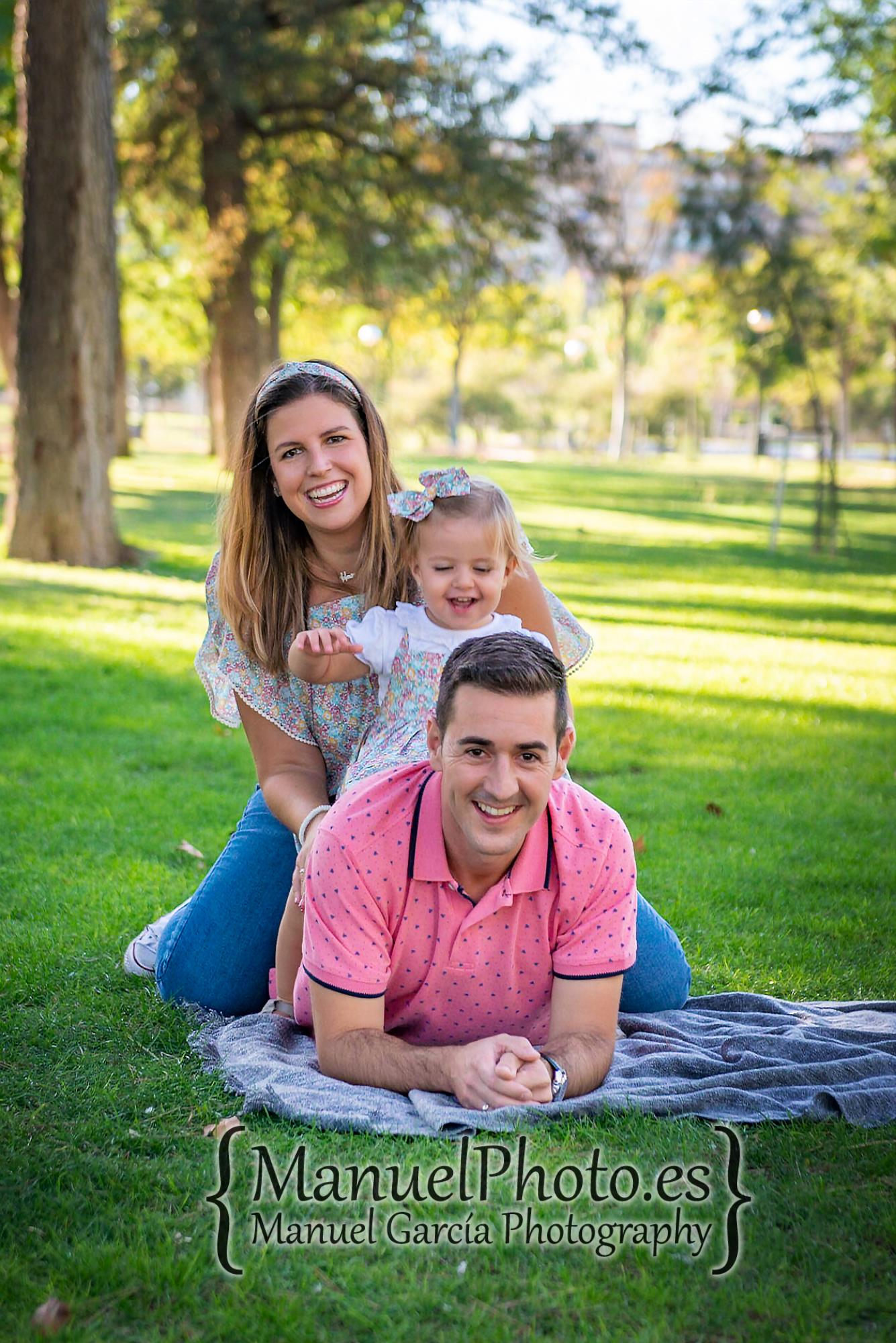 ¡Sonrisas que Hablan! ‍‍‍: Captura la Magia de tu Familia en Fotos ☀️