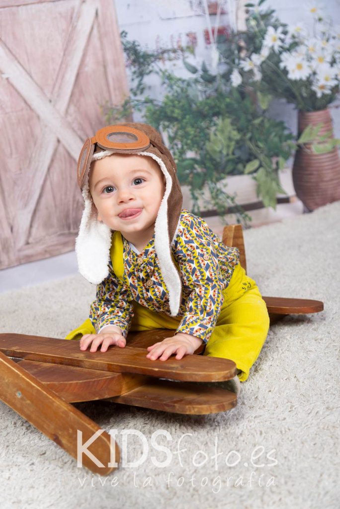 sesion fotografica bebe 1 ano. fotografias de familia en zaragoza 05