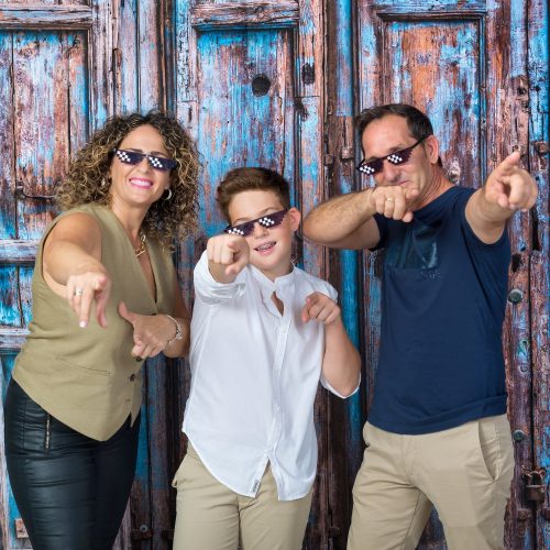 fotografia infantil con padres. fotografia de estudio 06