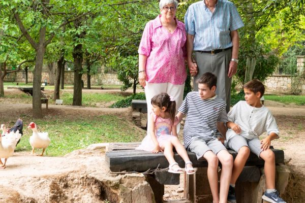 un dia en el parque con los abuelos captura momentos unicos ¡Un día en el parque con los abuelos! Captura momentos único