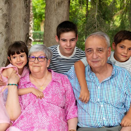 ¡un dia en el parque con los abuelos captura momentos unicos con una sesion de fotos familiar en kidsfoto.es 10