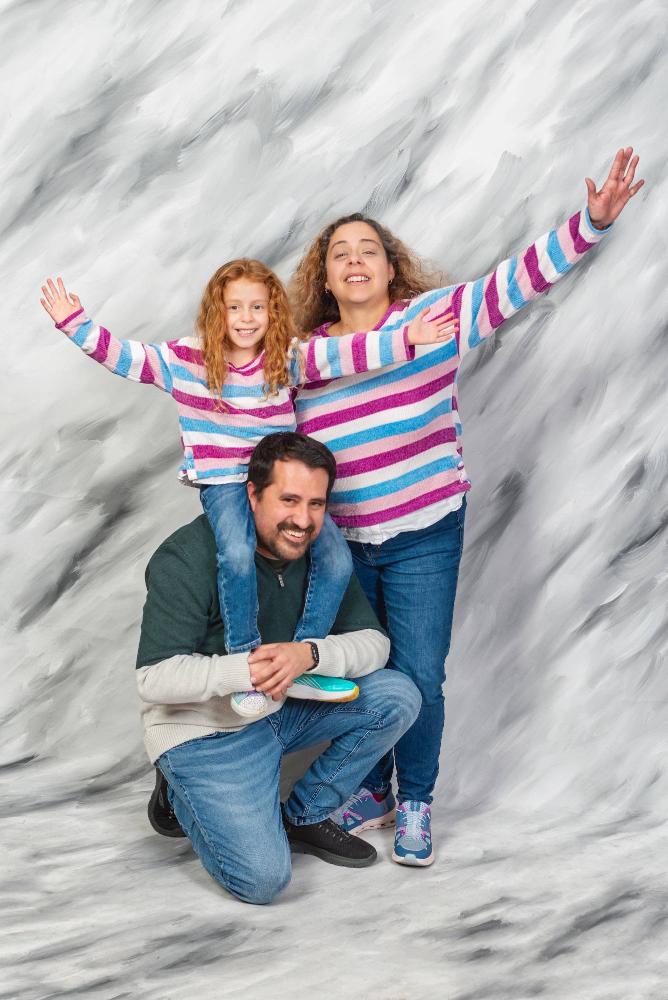 Niños jugando en estudio fotográfico