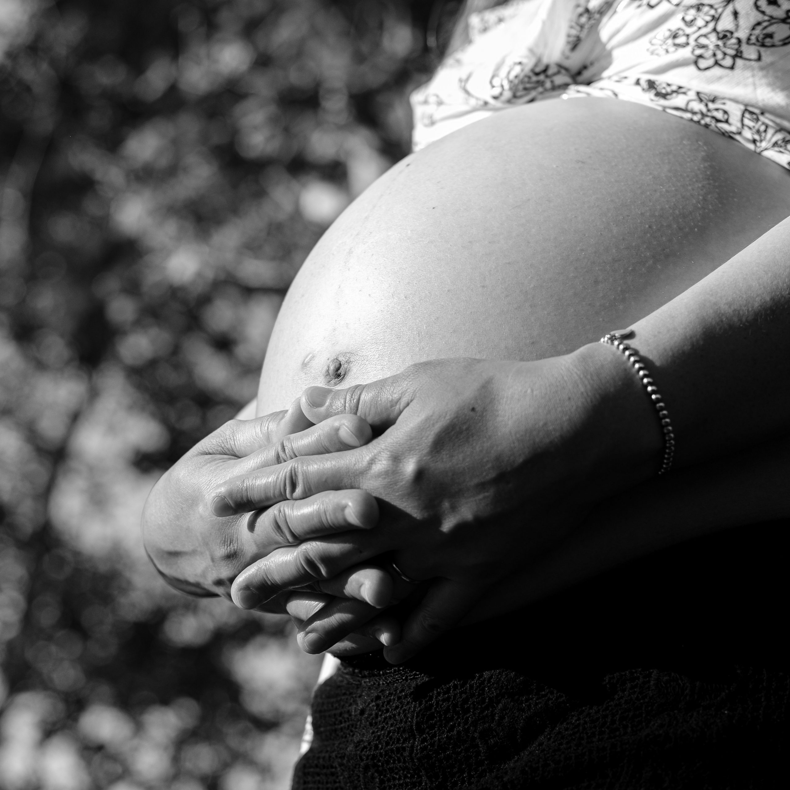 Papá susurrándote secretos al oído