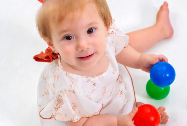 Sesión de fotos para bebés que ya se sientan solos