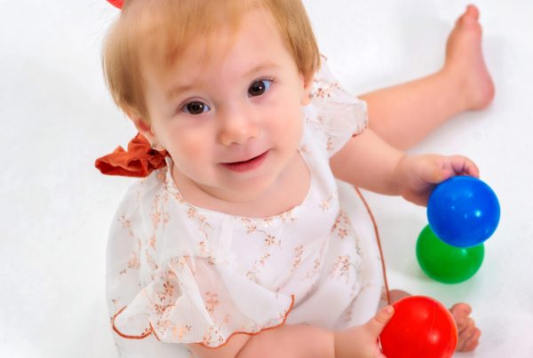 Sesión de fotos para bebés que ya se sientan solos